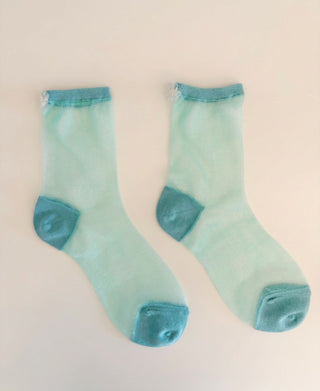 Petal Sheer Crew Socks